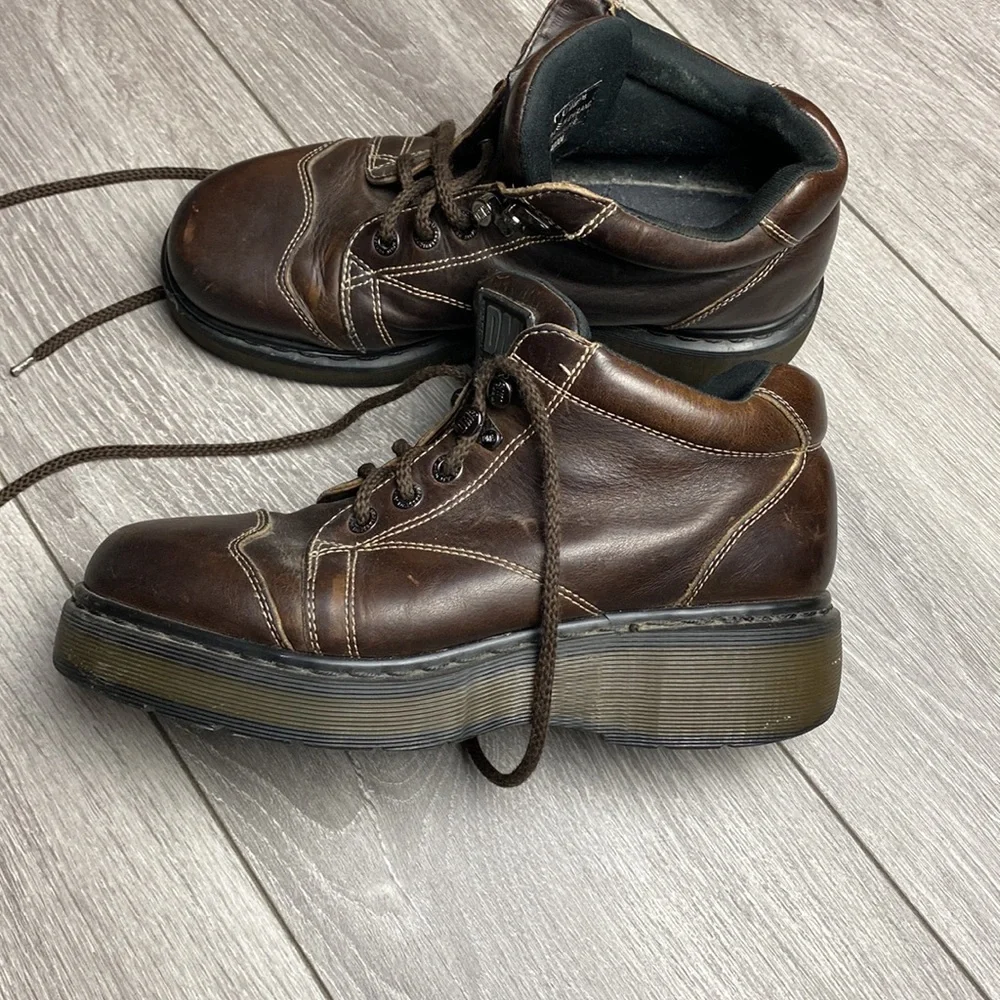 DrMartens, Men’s size 9 boots - Picture 3 of 11